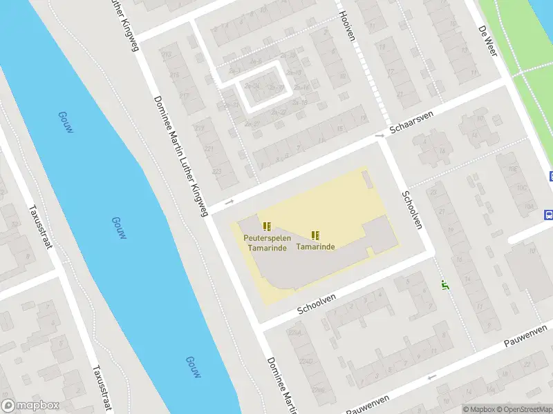 Ambulance met gepaste spoed naar de Schaarsven in Zaandam