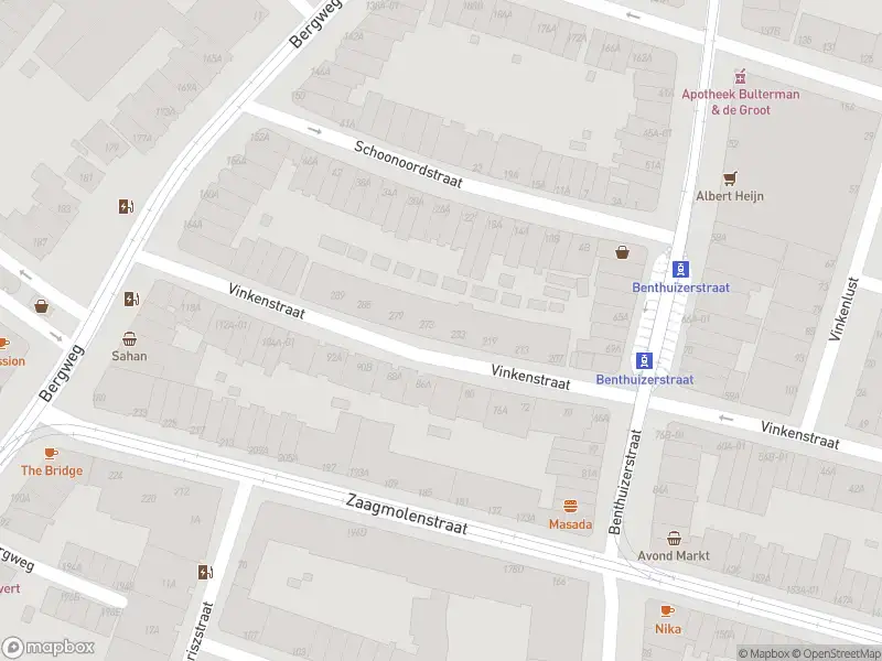 Ambulance met grote spoed naar de Vinkenstraat in Rotterdam