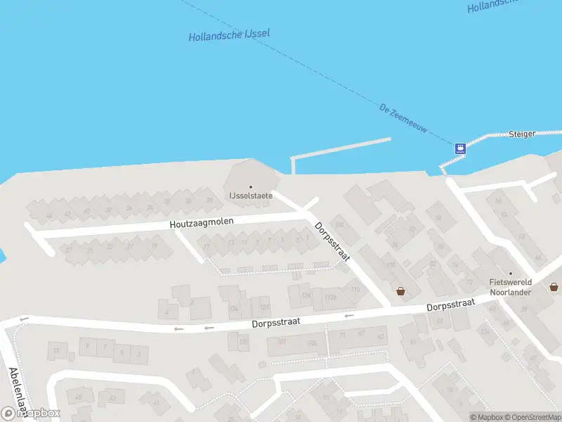 Ambulance met grote spoed naar de Houtzaagmolen in Ouderkerk aan den IJssel