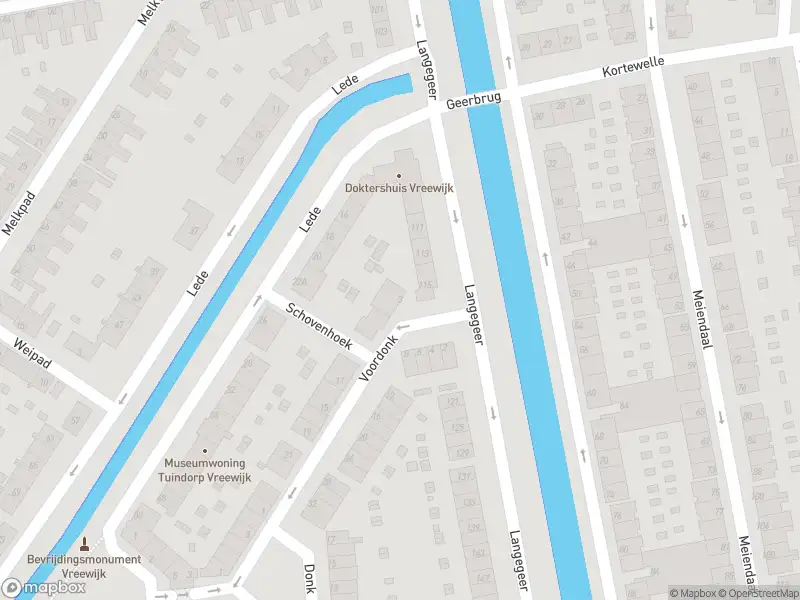 Ambulance met gepaste spoed naar de Voordonk in Rotterdam