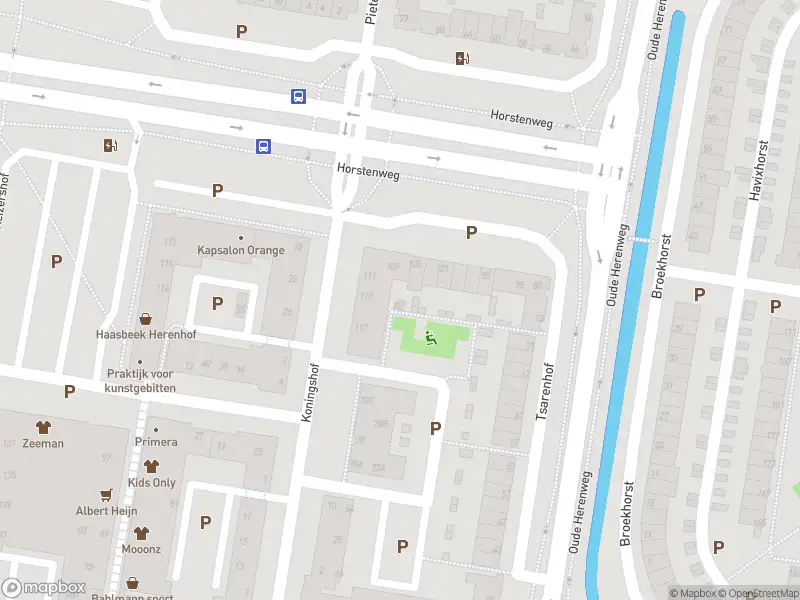 Ambulance met gepaste spoed naar de Herenhof in Alphen aan den Rijn