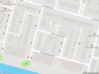 Brandweer met gepaste spoed naar de Pieter Vreedestraat in Oosterhout vanwege een liftopsluiting