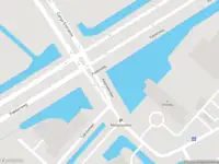 Brandweer met gepaste spoed naar de Capronilaan in Schiphol-Rijk