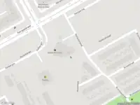 Ambulance met grote spoed naar de Kralenbeek in Amsterdam