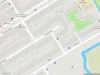 Ambulance met gepaste spoed naar de Abrikozenstraat in 's-Gravenhage