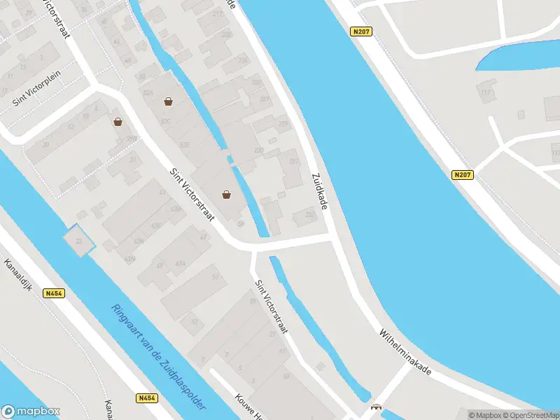 Ambulance met gepaste spoed naar de Kanaaldijk in Waddinxveen