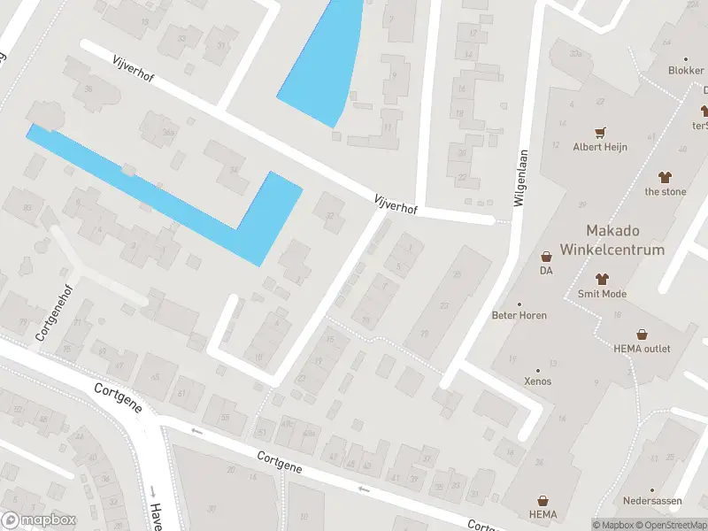 Ambulance met gepaste spoed naar de Van Nesplantsoen in Alblasserdam