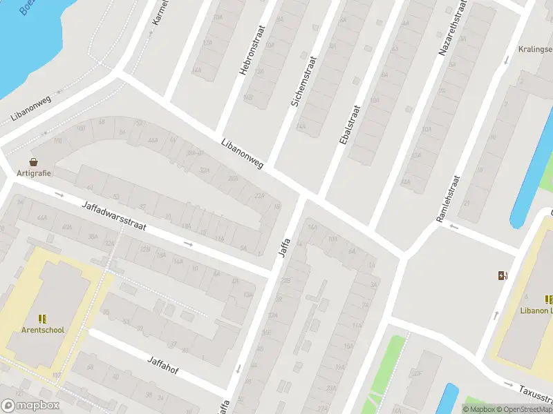 Ambulance met grote spoed naar de Libanonweg in Rotterdam