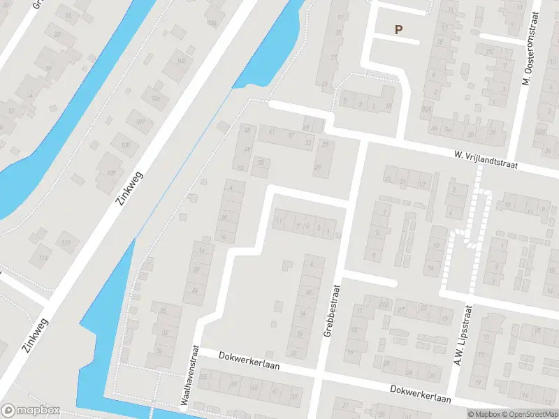 Ambulance met grote spoed naar de Waalhavenstraat in Oud-Beijerland