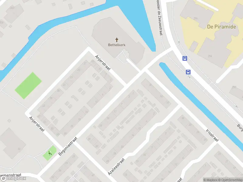 Brandweer met grote spoed naar de Begoniastraat in Ridderkerk vanwege middelgrote brand