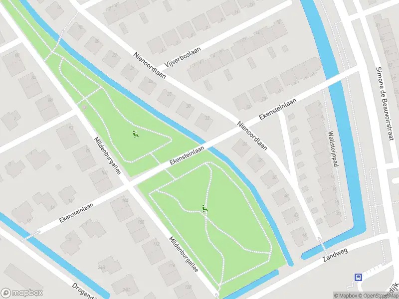 Ambulance met grote spoed naar de Ekensteinlaan in Spijkenisse