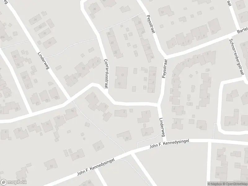 Ambulance met grote spoed naar de Linderweg in Melick