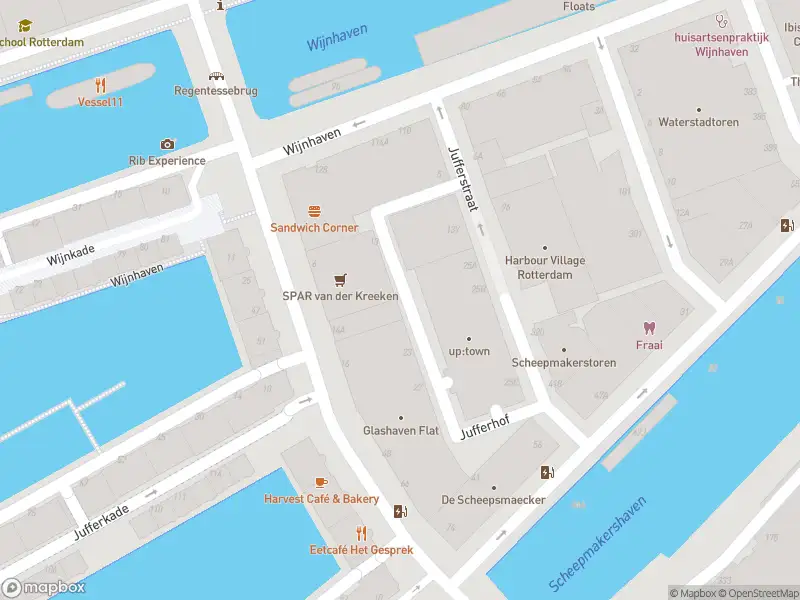 Brandweer met gepaste spoed naar de Jufferhof in Rotterdam vanwege een liftopsluiting