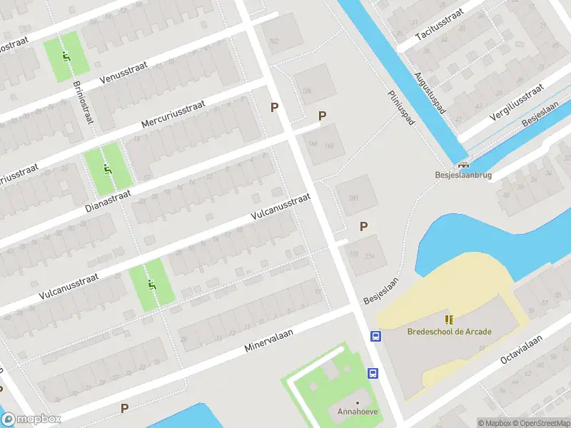 Ambulance met gepaste spoed naar de Vulcanusstraat in Leiden