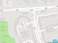 Ambulance met grote spoed naar de Kromme Dreef in Spijkenisse