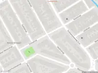 Ambulance met grote spoed naar de Emmastraat in Dordrecht