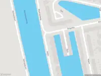 Ambulance met grote spoed naar de Galjoen in Alphen aan den Rijn