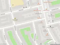 Ambulance met grote spoed naar de Diezestraat in Amsterdam