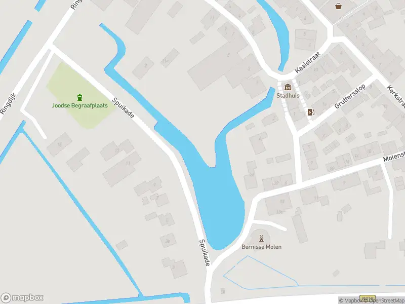 Ambulance met gepaste spoed naar de Spuikade in Geervliet