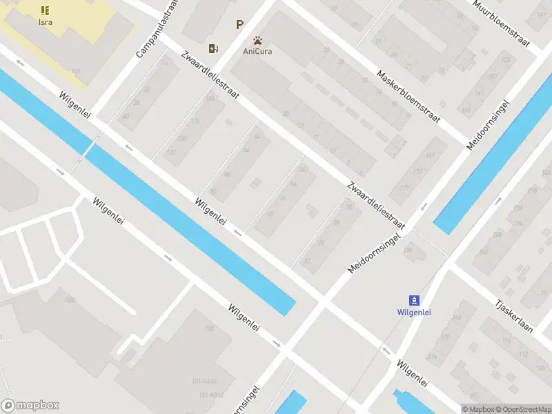 Ambulance met grote spoed naar de Zwaardleliestraat in Rotterdam