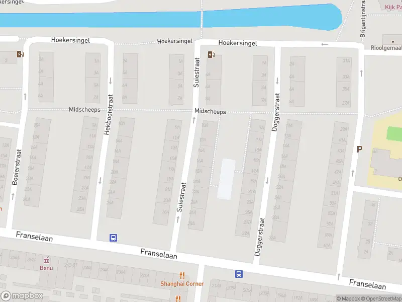 Ambulance met grote spoed naar de Suiestraat in Rotterdam