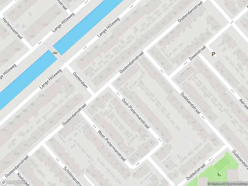 Ambulance met grote spoed naar de Oost-Pietermanstraat in Rotterdam