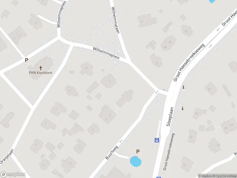 Ambulance met grote spoed naar de Wilhelminaplein in Wassenaar