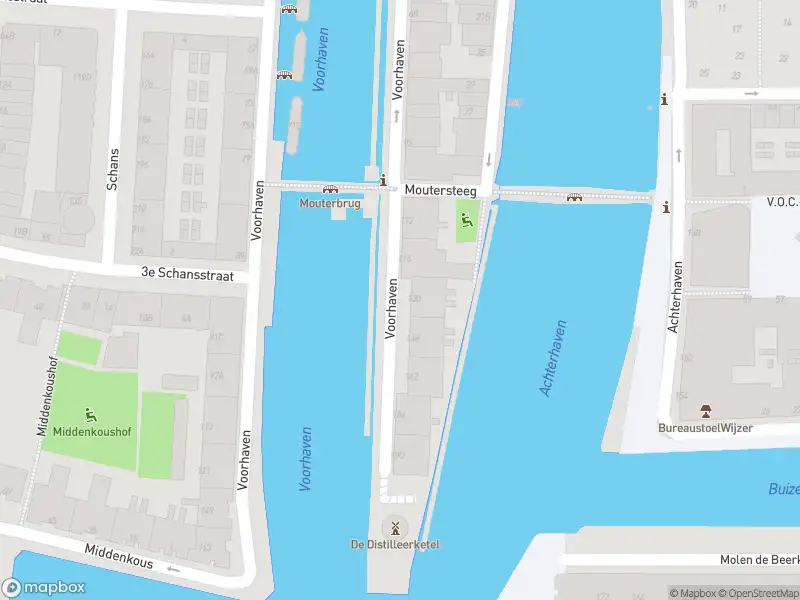 Ambulance met grote spoed naar de Voorhaven in Rotterdam