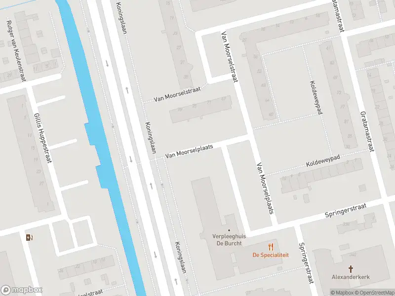 Brandweer met gepaste spoed naar de Van Moorselstraat in Rotterdam vanwege een liftopsluiting