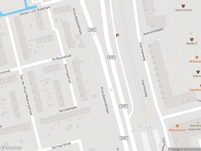 Ambulance met gepaste spoed naar de Watermanweg in Rotterdam