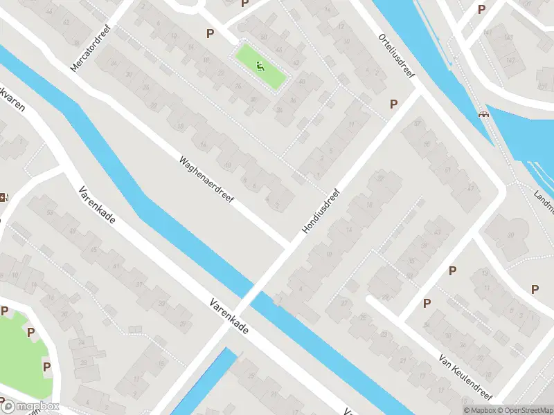 Ambulance met grote spoed naar de Waghenaerdreef in Bergschenhoek