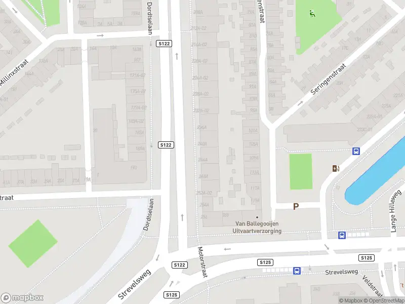 Ambulance met grote spoed naar de Dordtselaan in Rotterdam