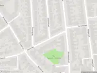 Politie naar de Molukkenstraat in Enschede vanwege aanrijding met letsel