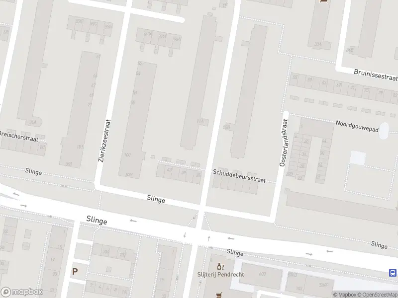 Ambulance met grote spoed naar de Schuddebeursstraat in Rotterdam