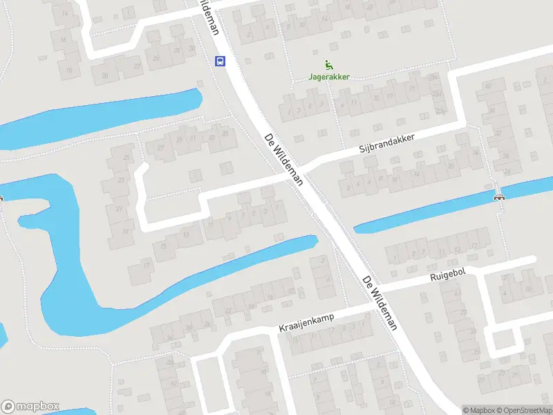 Ambulance met grote spoed naar de Vijverzoom in Koog aan de Zaan