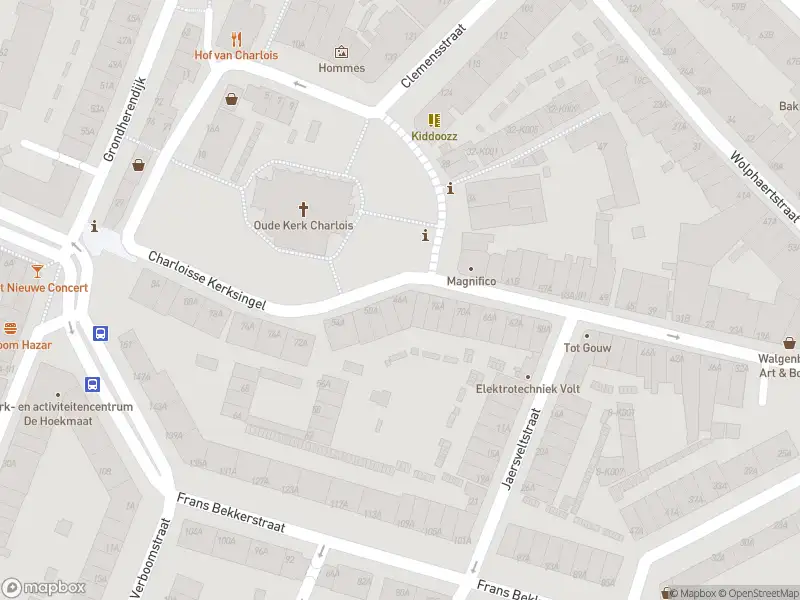 Ambulance met grote spoed naar de Charloisse Kerksingel in Rotterdam