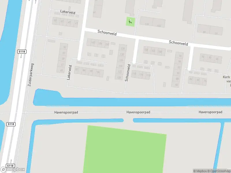 Ambulance met grote spoed naar de Zuiderparkweg in Rotterdam