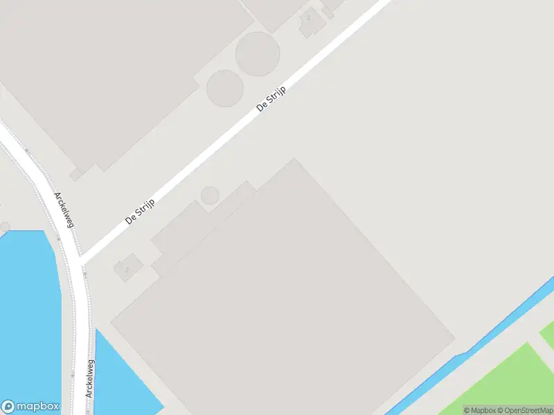 Ambulance met grote spoed naar de Arckelweg in Poeldijk