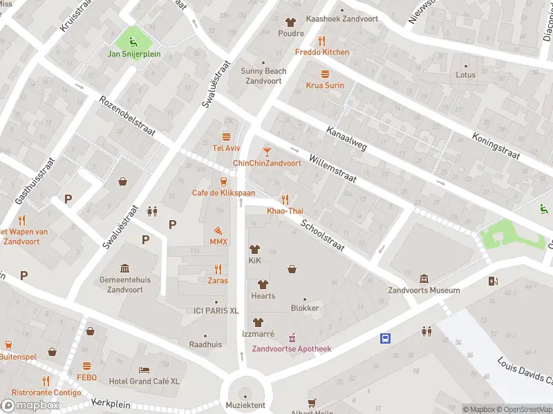 Ambulance met gepaste spoed naar de Schoolstraat in Zandvoort