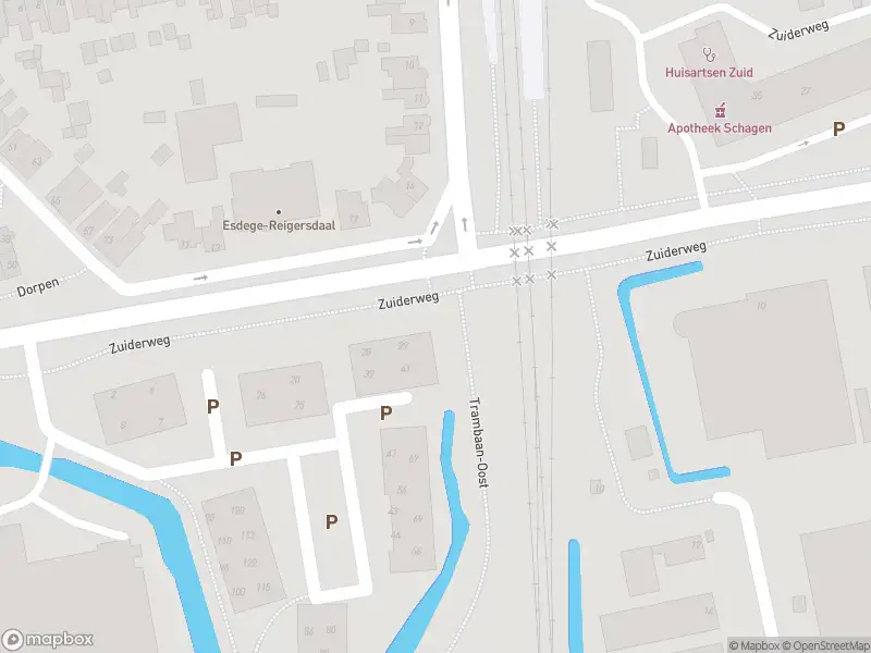 Ambulance met gepaste spoed naar de Zuiderweg in Schagen