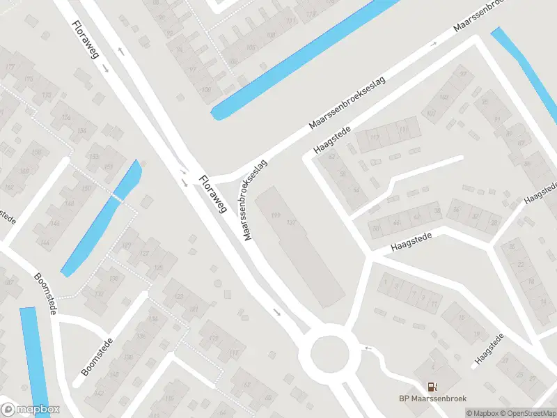 Politie naar de Floraweg in Maarssen vanwege aanrijding met letsel