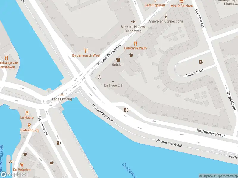 Ambulance met gepaste spoed naar de Rochussenstraat in Rotterdam