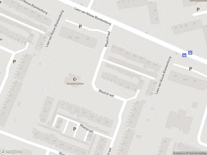 Ambulance met grote spoed naar de Waalstraat in Rozenburg