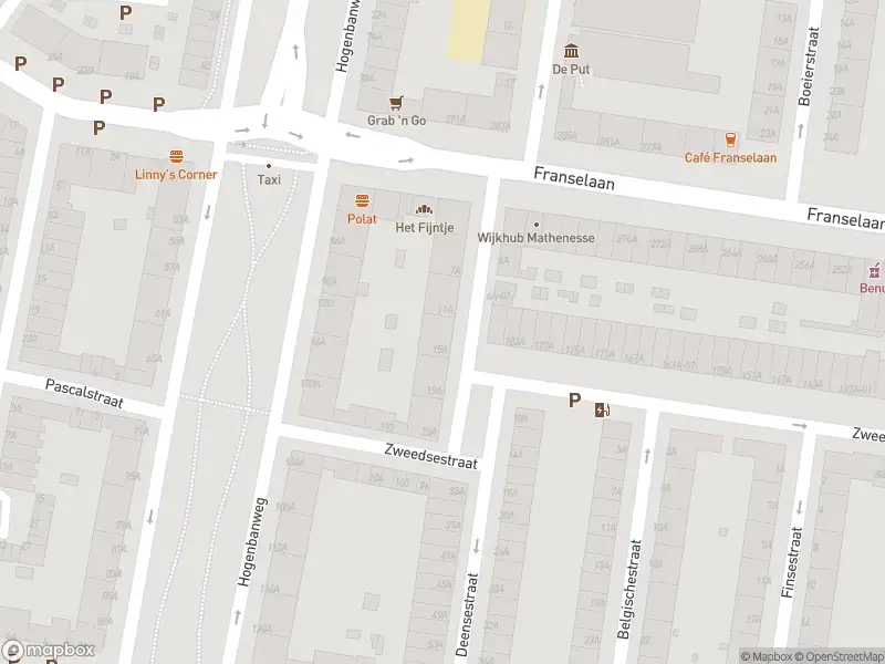 Ambulance met grote spoed naar de Deensestraat in Rotterdam