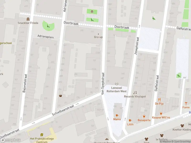 Ambulance met grote spoed naar de Van Speykstraat in Rotterdam