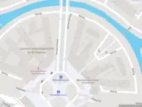 Ambulance met grote spoed naar de Reling in Barendrecht