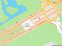 Ambulance met grote spoed naar de Gaasperdammerweg in Amsterdam