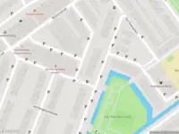 Ambulance met grote spoed naar de Reuvenslaan in Voorburg