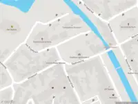 Brandweer met gepaste spoed naar de Stadhuisring in Klundert vanwege een buitenbrand