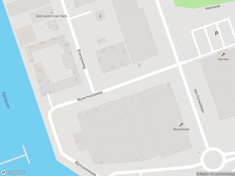 Ambulance met gepaste spoed naar de Nijverheidsweg in Alphen aan den Rijn